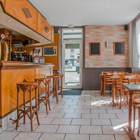 Cafe Hotel De La Gare Champagnole Εξωτερικό φωτογραφία