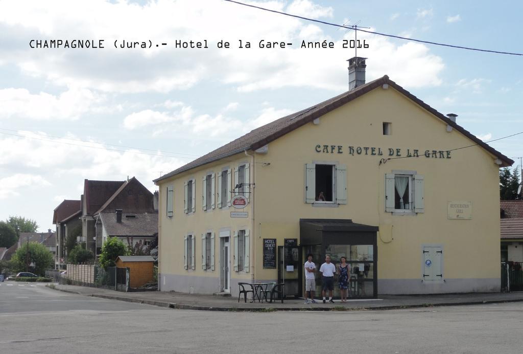 Cafe Hotel De La Gare Champagnole Εξωτερικό φωτογραφία