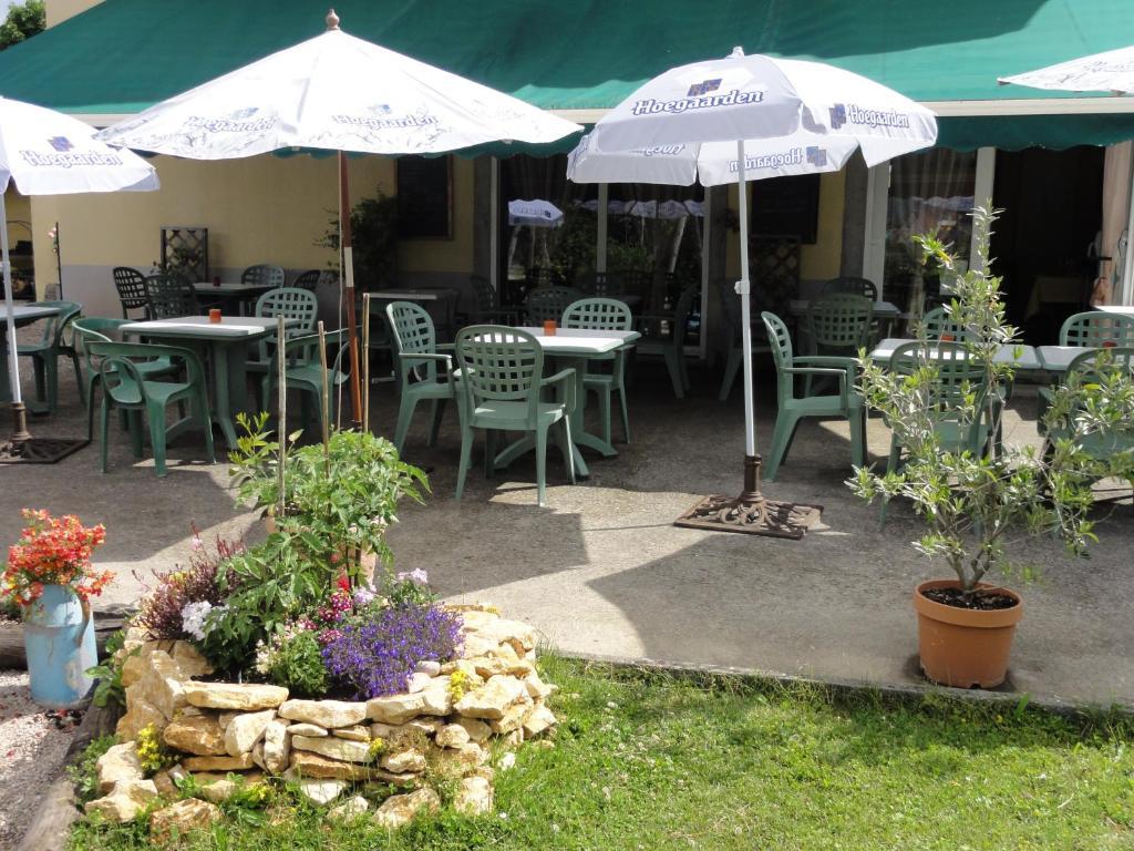 Cafe Hotel De La Gare Champagnole Εξωτερικό φωτογραφία